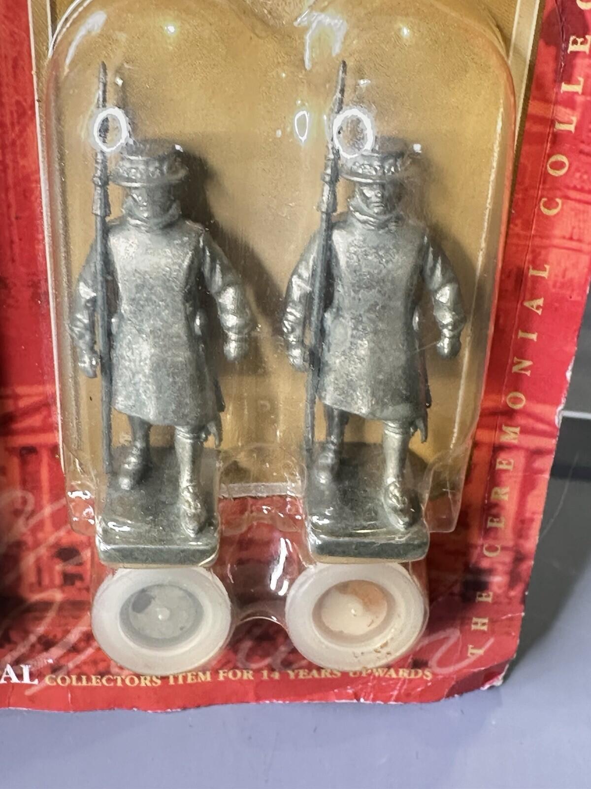 Britain’s Paint And Collect 00311 Beefeater And Yeoman Of The Guard Sealed Pack
