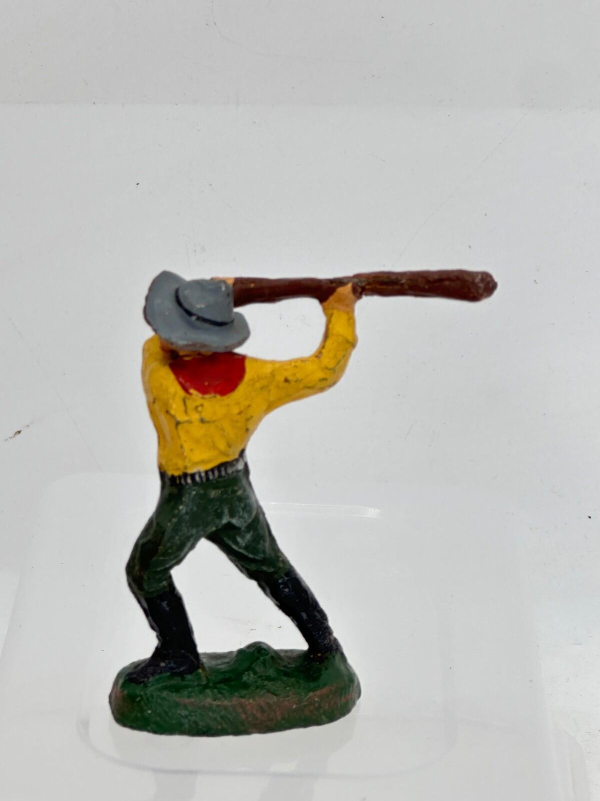 Elastolin Hausser German composite cowboy with swinging club 6965 7CM SCALE